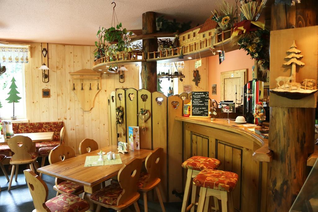 Gaststaette & Pension Waldquell Antonshohe Bagian luar foto