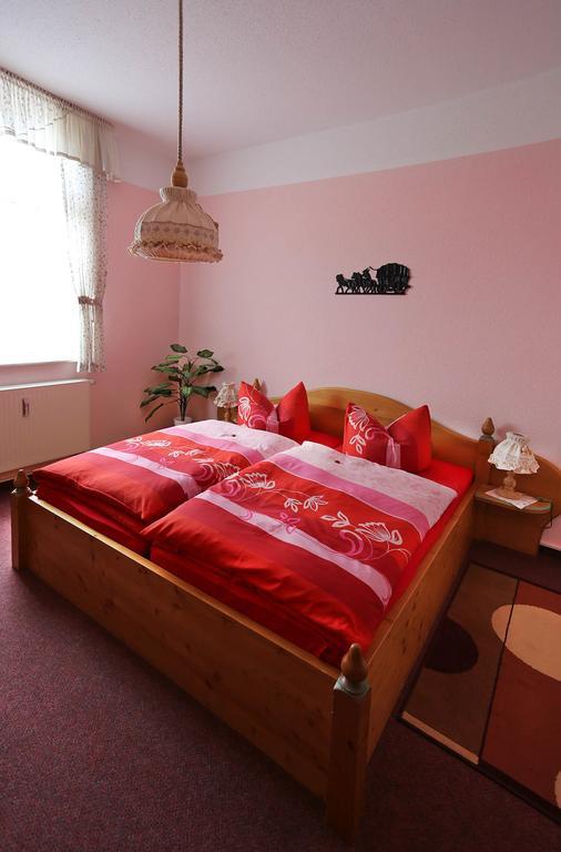 Gaststaette & Pension Waldquell Antonshohe Bagian luar foto