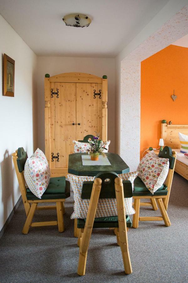 Gaststaette & Pension Waldquell Antonshohe Bagian luar foto