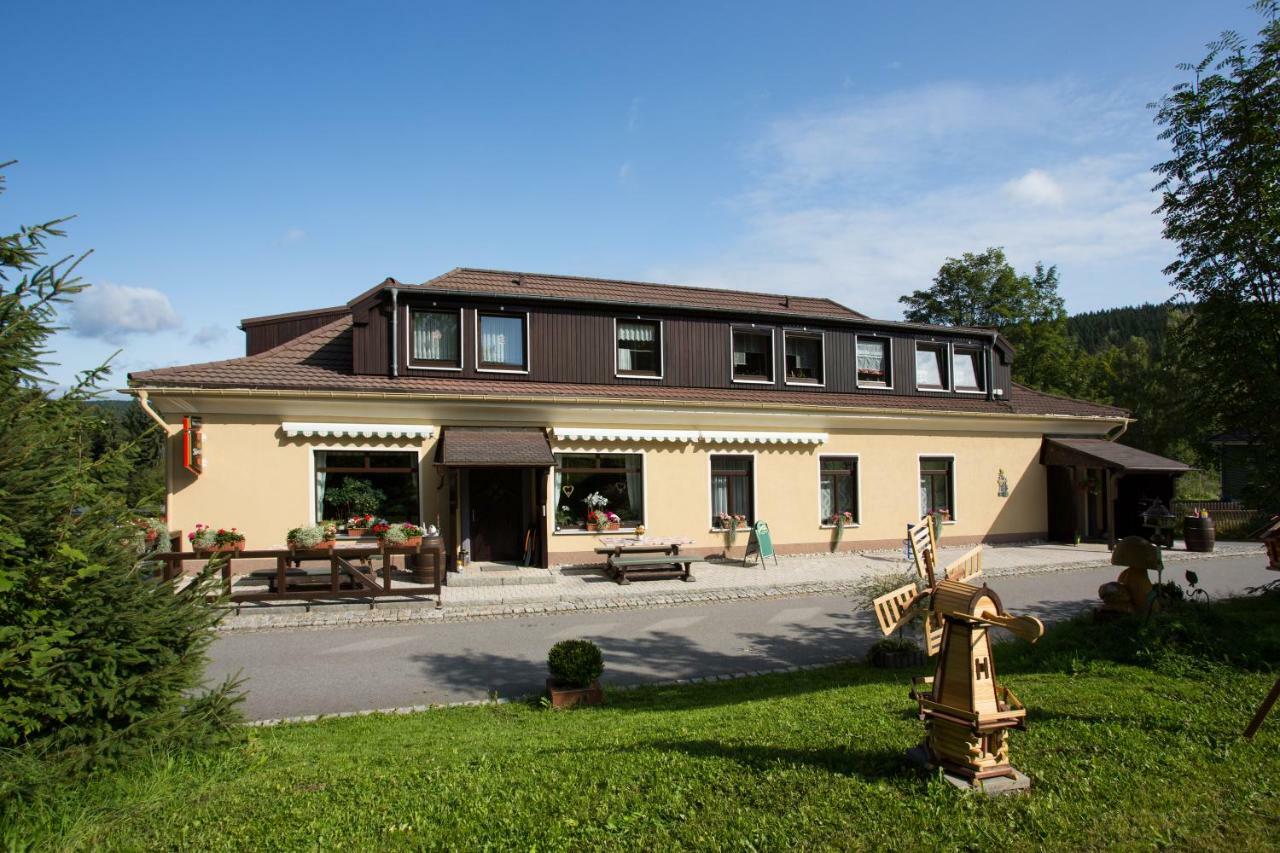 Gaststaette & Pension Waldquell Antonshohe Bagian luar foto